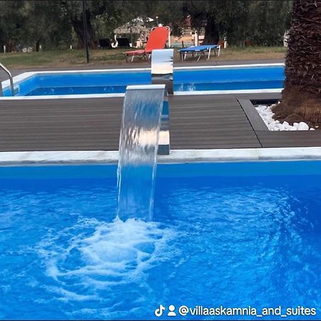 Villa Askamnia And Suites นิกิติ ภายนอก รูปภาพ