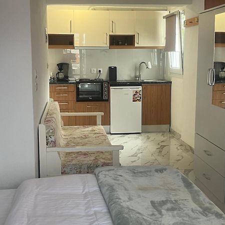 Villa Askamnia And Suites นิกิติ ภายนอก รูปภาพ