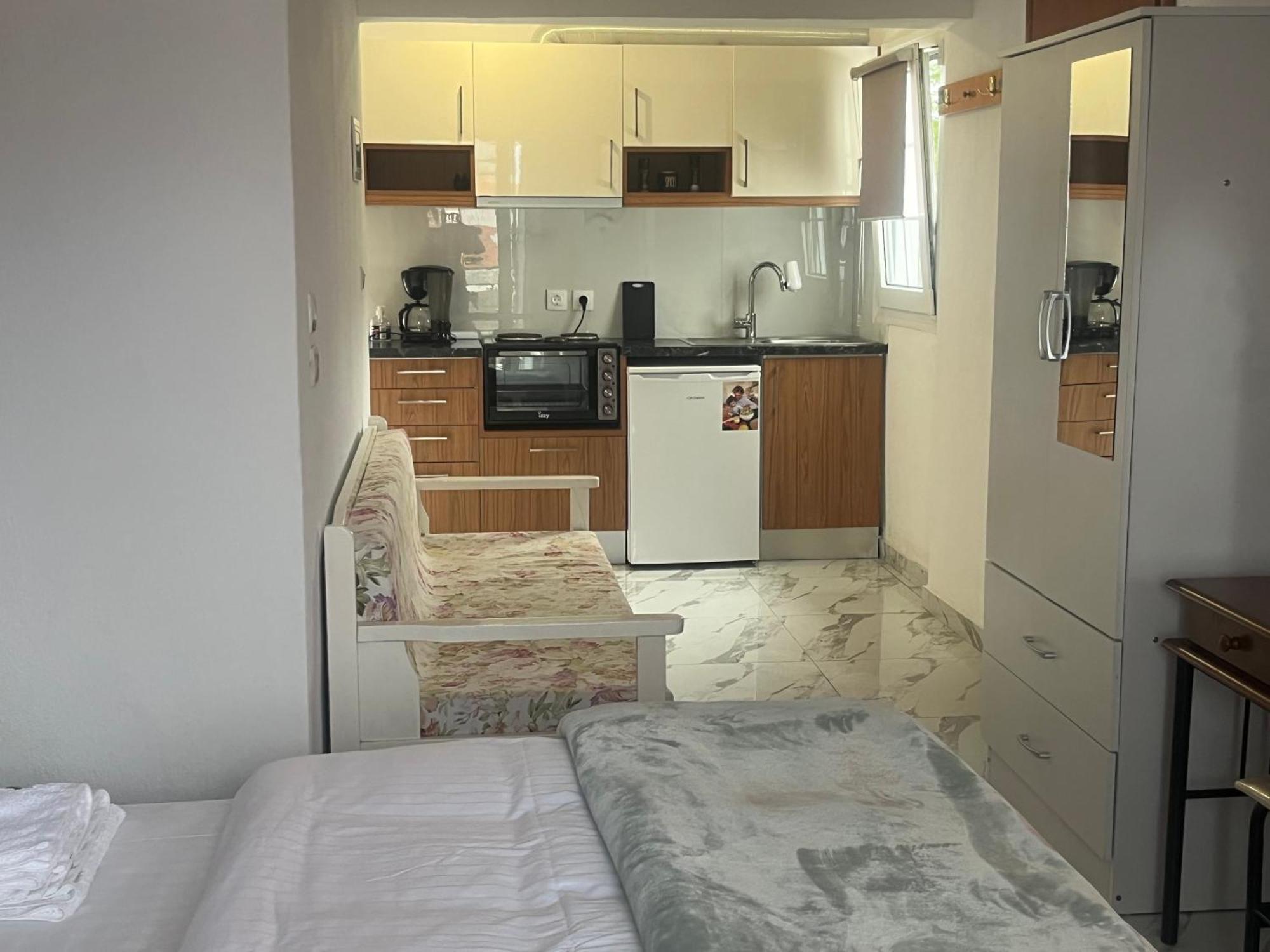 Villa Askamnia And Suites นิกิติ ภายนอก รูปภาพ